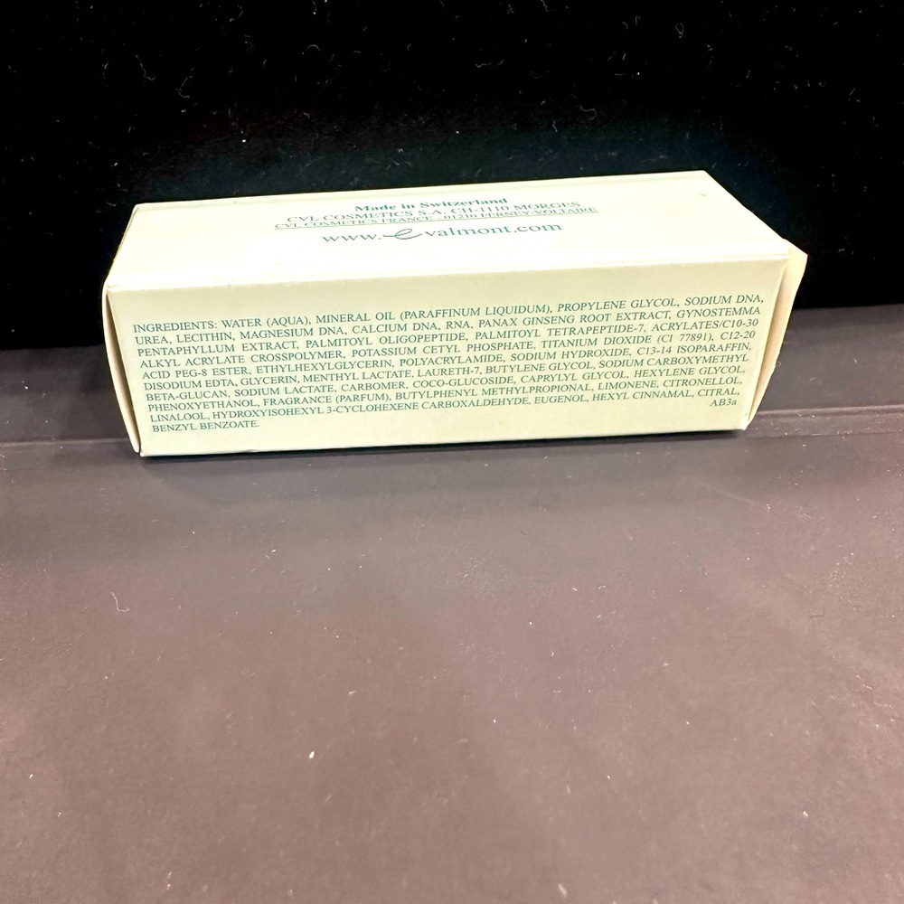 NEW🩷VALMONT PRIME RENEWING PACK FACIAL CRÈME MASK .17 OUNCES - Picture 3 of 4